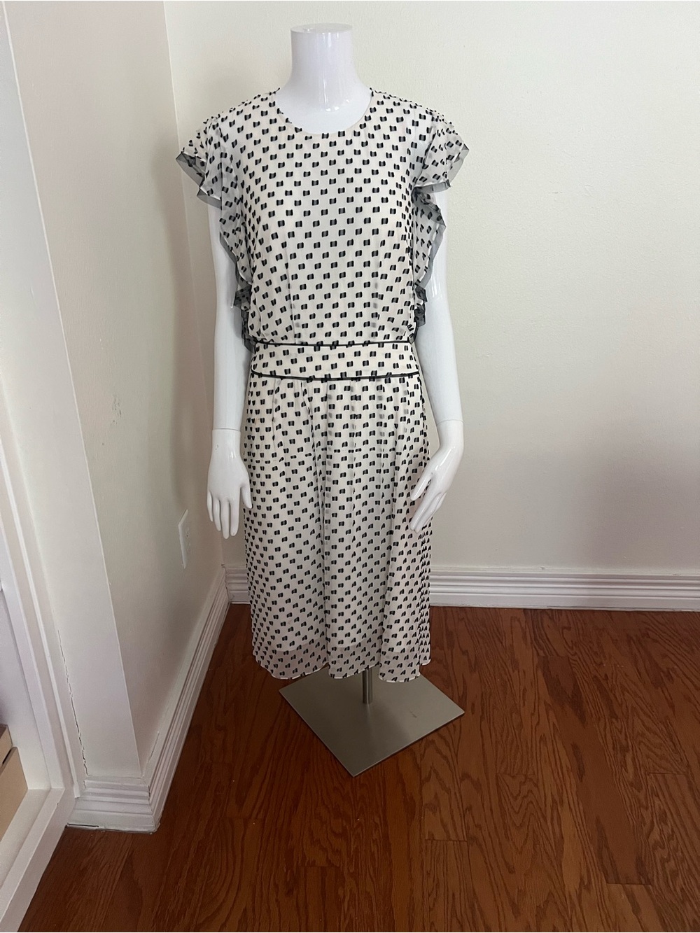 BCBGMaxAzria Black and White Printed Flutter-Sleeve Midi Dress